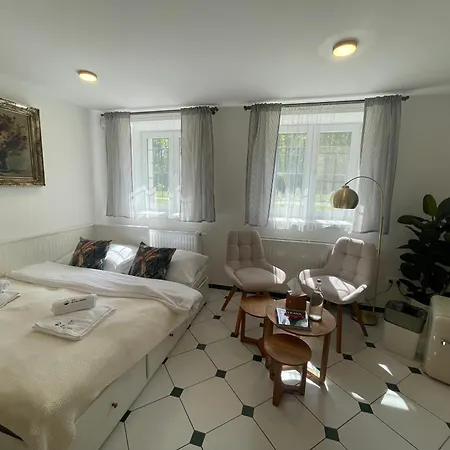 Guest house Na Landeku